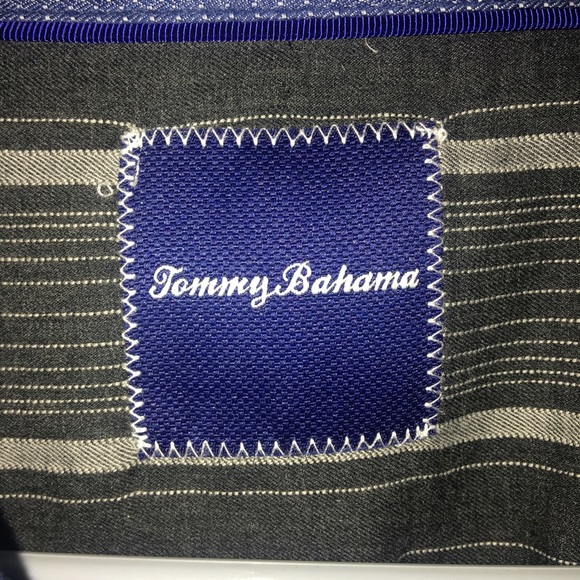 Tommy Bahama Large Button Down - Picture 3 of 8